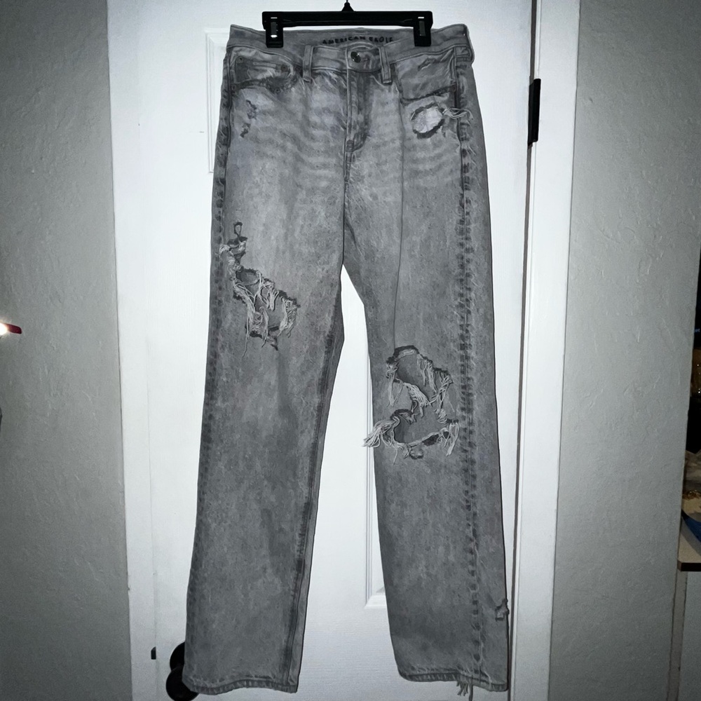 American Eagle Outfitters Light Gray Distressed Women's Jeans